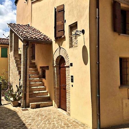 "Affittacamere Al Castello" Tavullia Exterior foto